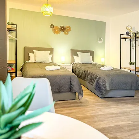 Apartment Immostay S#1 Zimmer - Parkplatz & Wlan, Modern, 4k-tv, Naehe Mercedes Benz *