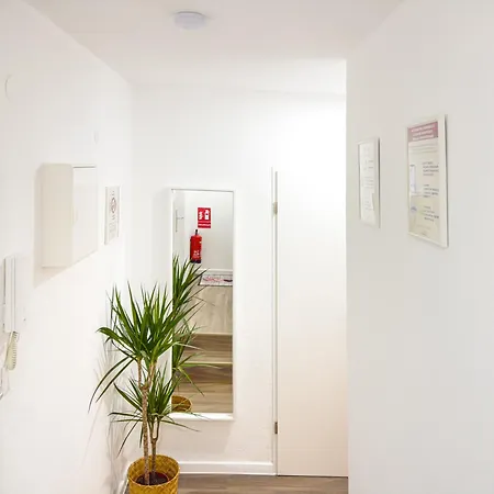 Immostay S#1 Zimmer - Parkplatz & Wlan, Modern, 4k-tv, Naehe Mercedes Benz Apartment *
