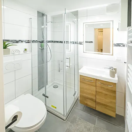Immostay S#1 Zimmer - Parkplatz & Wlan, Modern, 4k-tv, Naehe Mercedes Benz *